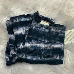 Balance Collection Python Print Leggings